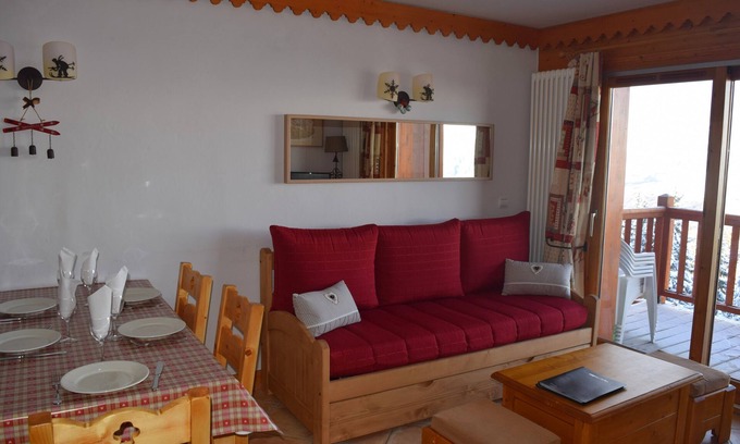 Arc-1800 Apartment | Arcs 1800: Apart. comfortable, swimming pool, ski-in ski-out, garage, view Mont-Blanc