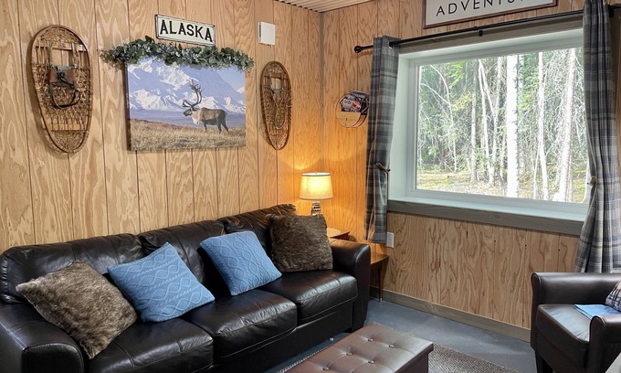North Pole Cabin | Arctic Cabin in North Pole, Alaska