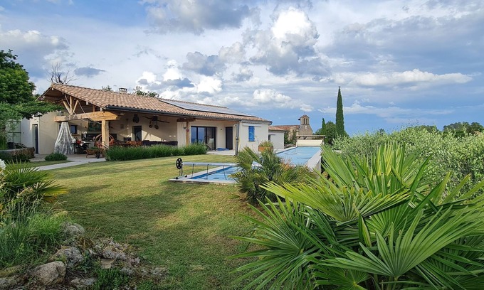 Planzolles House | Ardèche Sud - small south facing villa with magnificent panoramic view