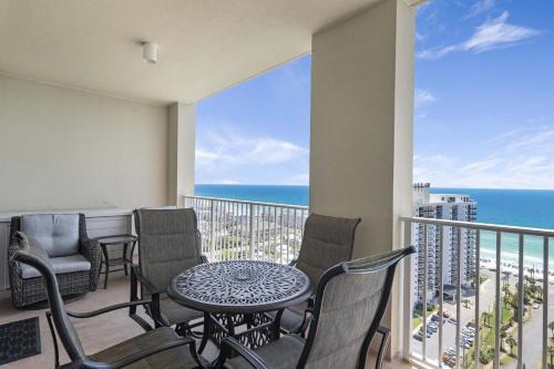Miramar Beach Apartment | Ariel Dunes I 2009