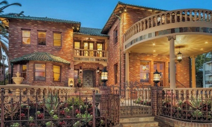 Belmont Heights House | Art Deco Mansion with Amazing Pool and Ocean Views
