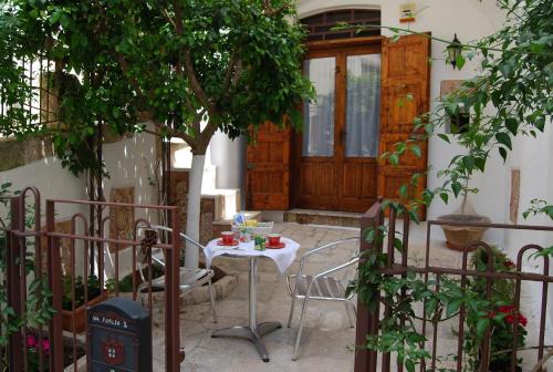 Grottaglie Bed & Breakfast | Art Transparent B&B