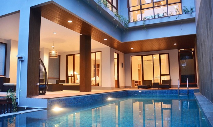Bandung Villa | Asmaya 7BR Villa private heated pool and billiard