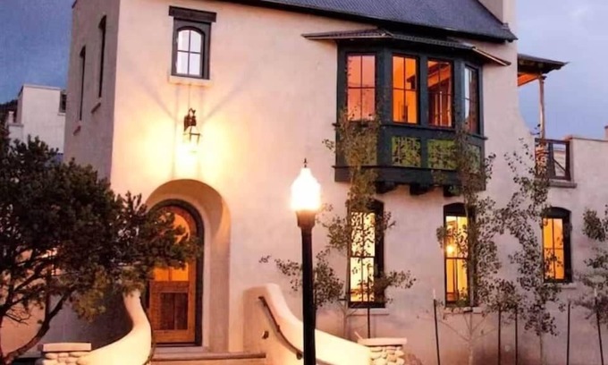 Buena Vista House | Aspen Courtyard Residence