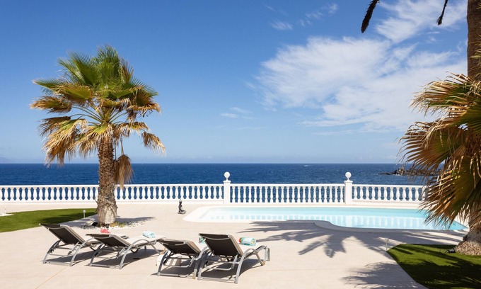 Guia de Isora Ski Chalet | Atlantic Dream with heated pool II