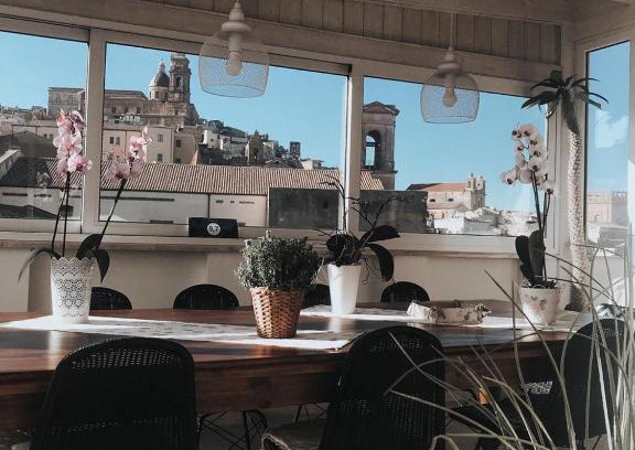 Caltagirone Apartment | Attico Da Rosa con vista spettacolare a 360 gradi
