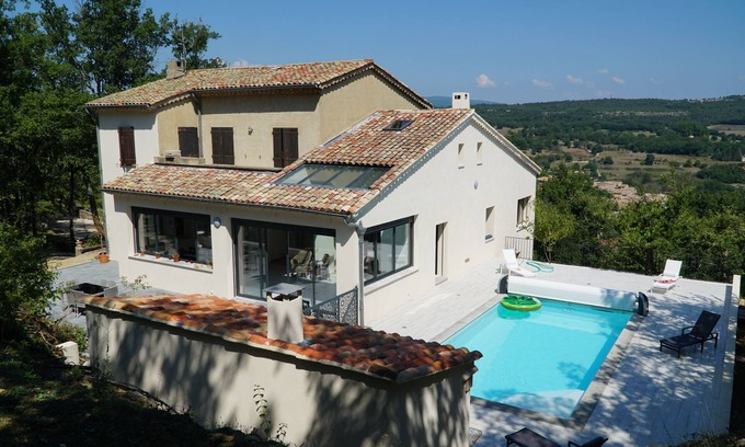 Cereste Villa | Au Coeur du Luberon, Belle Propriété Familiale, 250m2 Habitable, Terrain 2ha,