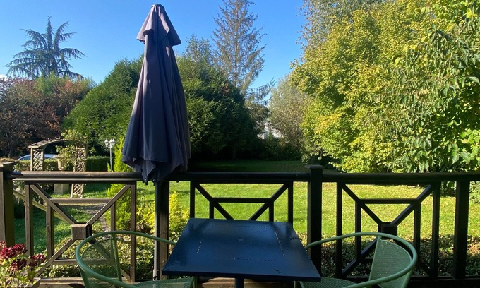 Vernouillet Hotel | Auberge de la Vallée Verte