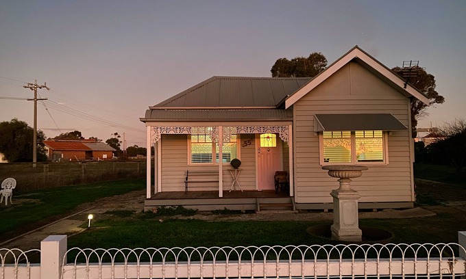 Dunolly House | Audrey’s in the Heart of the Goldfields