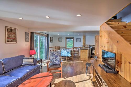 Middlesex House | Aunt Als Place Home on Canandaigua Lake with Deck