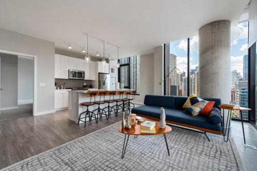 Near North Side Apartment | Aurelien Spacious Apartments in the Heart of Gold Coast