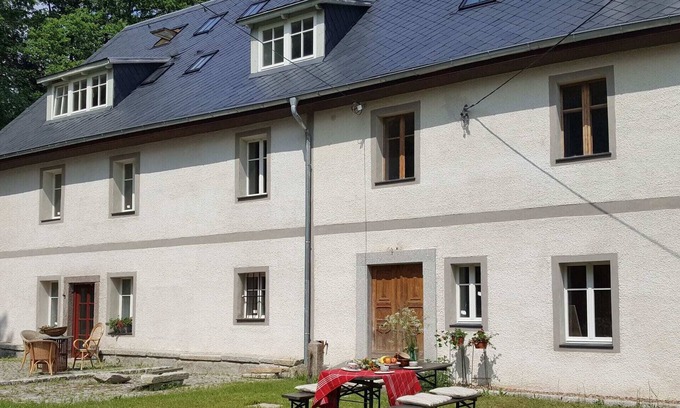 Janowice Wielkie Villa | Authentic apartment in a Polish country house in a quiet region