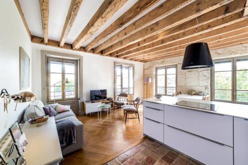 Old Lyon Apartment | Authentic with an exceptional view AIL