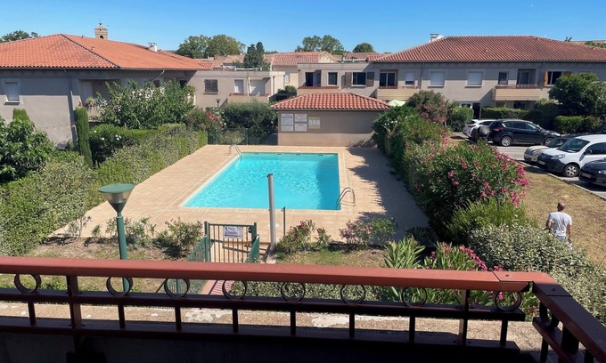 Poussan Apartment | Aux Cyprès du Littoral for 4 people 3-star rating