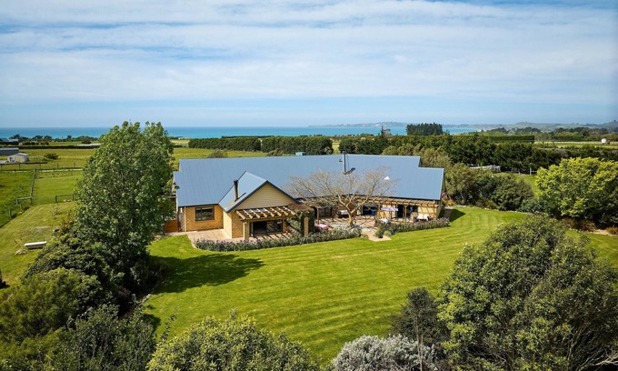 Hapuku Bed & Breakfast | Awatea Country B&B