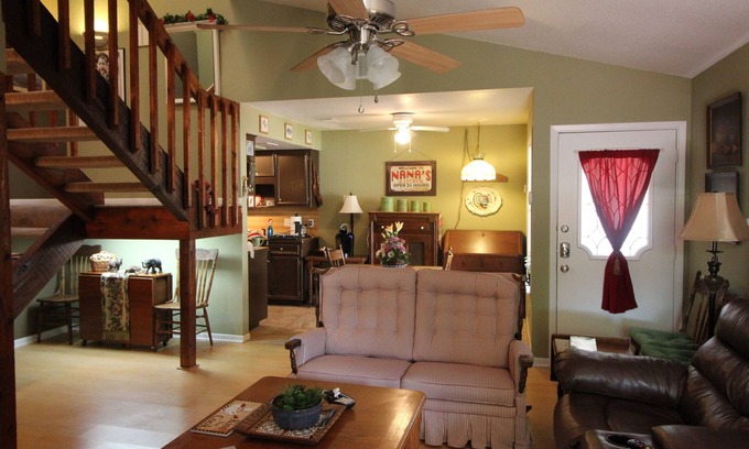 Pflugerville House | Awesome 2 bedroom 2 bath townhome in a quiet neighborhood in Pflugerville Texas