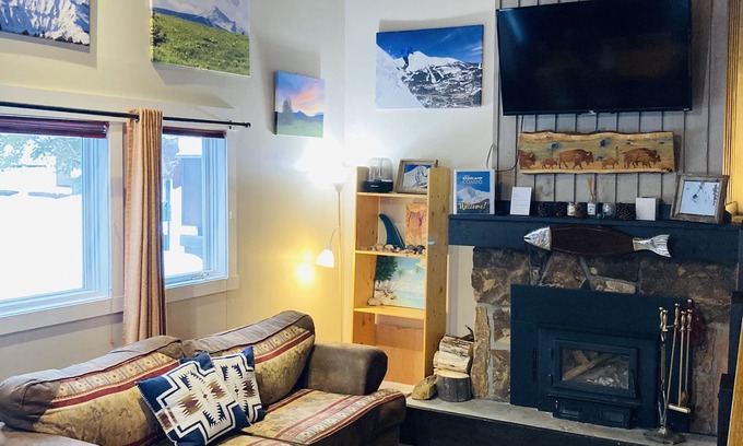 Big Sky Meadow Village Condo | Awesome Big Sky Meadow 1BD,1BTH+loft condo Inquire for weekly, monthly rates