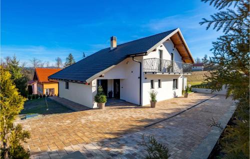 Fuzine House | Awesome Home In Benkovac Fuzinski