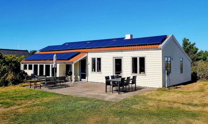 Klegod House | Awesome home in Ringkøbing with sauna