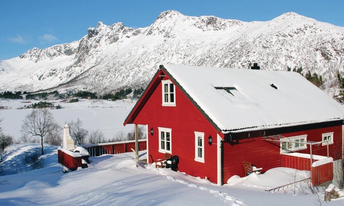 Svolvaer House | Awesome home in Svolvær with WiFi