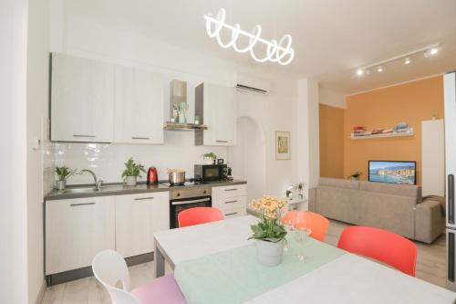 Genoa Apartment | Azzurro Adriatico in Genova Est