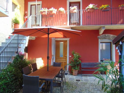 Omegna Bed & Breakfast | B&B Antica Corte