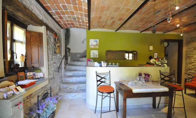 Castino Bed & Breakfast | B&B Cà Pavaglione