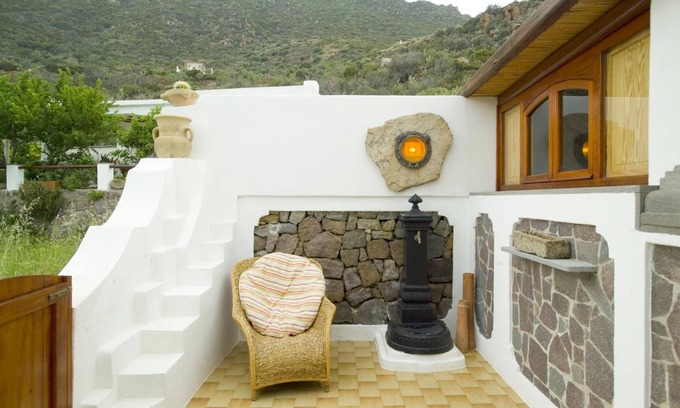 Panarea Bed & Breakfast | B&B da Luca