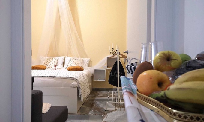 Taranto Bed & Breakfast | B&B in Central taranto with private bathroom and cromoterapy