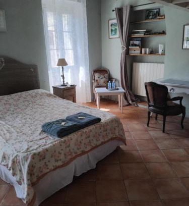 La Trinite Bed & Breakfast | B&B L'Avelan chambre d'hôte
