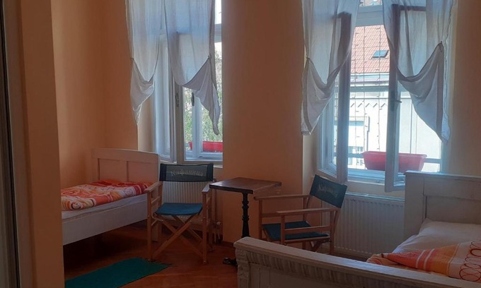 Novi Sad Bed & Breakfast | B&B Lakis&Takis
