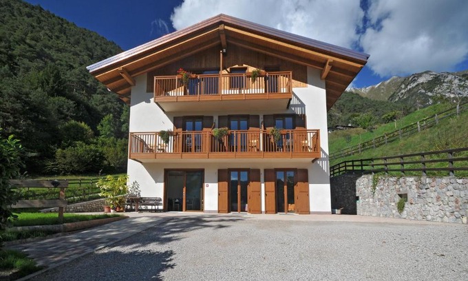 Mezzolago Bed & Breakfast | B&B Ledro AFFITTACAMERE