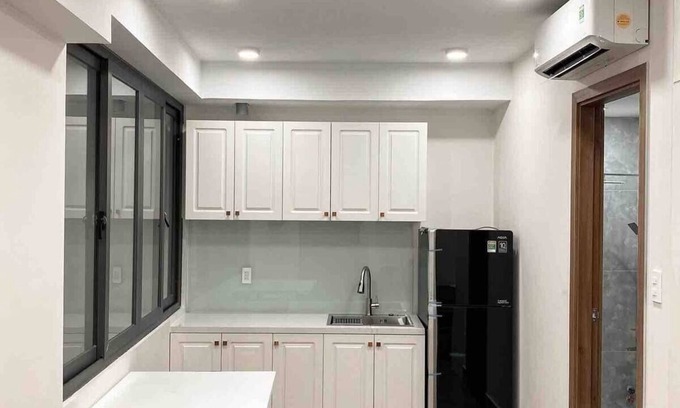 Tan Binh Apartment | B786/Studio 25m2/Big Window + Kitchen + Netflix