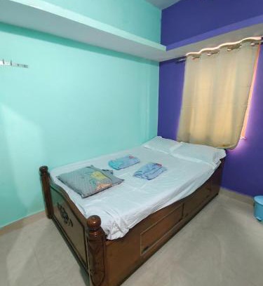 Kamalapur House | Backpacking hampi
