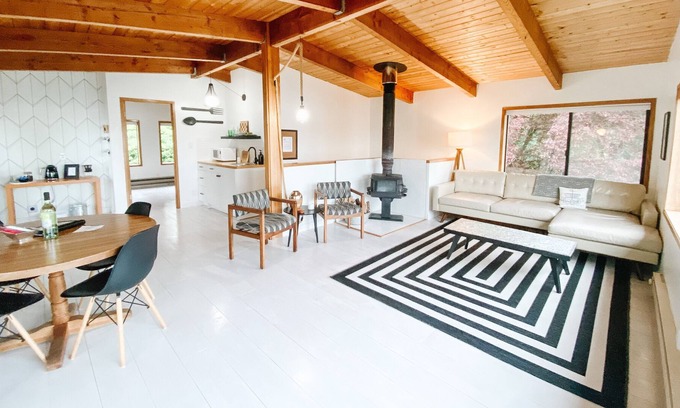Bainbridge Island House | Bainbridge Island Crows Nest - Watch Life Sail By