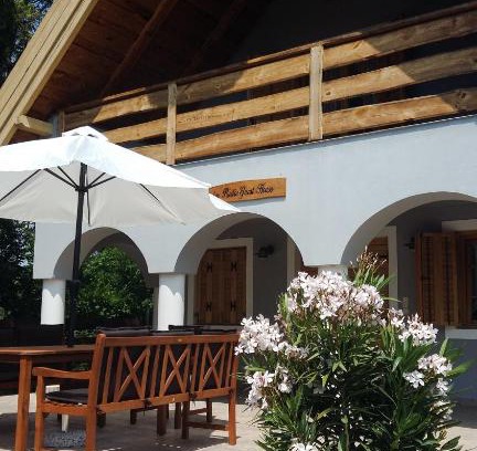 Badacsonytomaj Apartment | Balaton Rustic Guesthouse