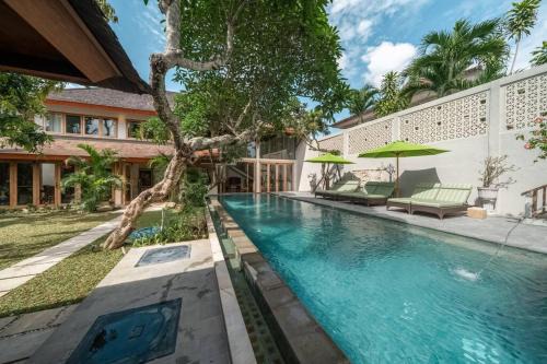 Batubelig Villa | Balinese Luxury Amisha Villa: 4BR in Seminyak