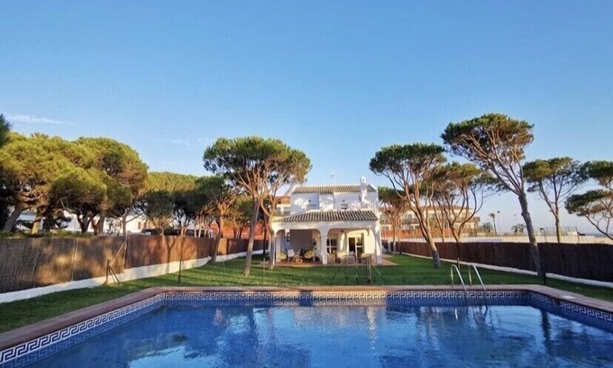 Cabo Roche Ski Chalet | BAMBA HOUSE