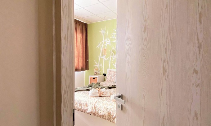 Taranto House | Bamboo 2 - One Bedroom House, Sleeps 2