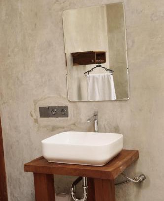 Batu Karas Hotel | Banana surf and stay