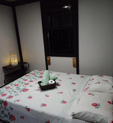 Aguas de Lindoia House | Bangalô - quarto Saxofone