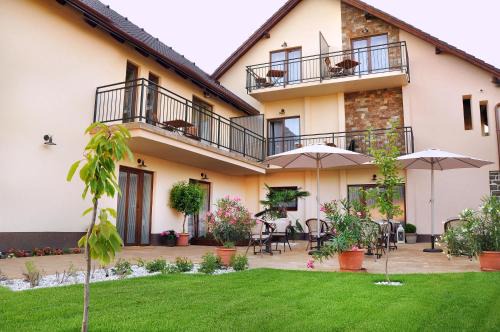 Tihany Apartment | Barackvirág Apartmanház