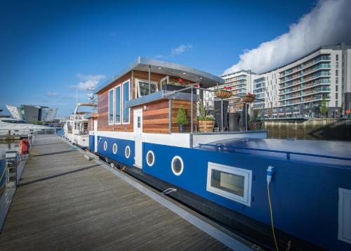 Titanic Quarter Boat Rental | Barge At Titanic