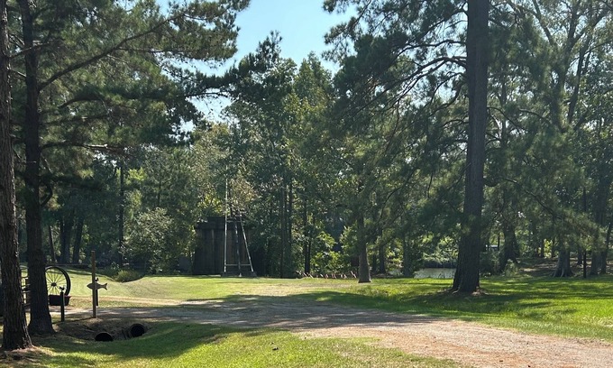 Jasper Apartment | Barndominium along Angelina River near Lake Sam Rayburn great for Sportsmen