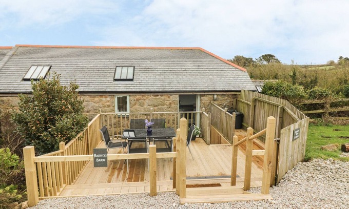 Penzance Cottage | BARNEYS BARN, family friendly, with a garden in Penzance