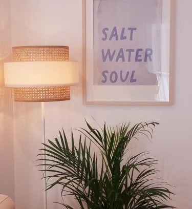 Barra Apartment | Barra B Suite Apartment - 4min walk from BEACH, Terrace