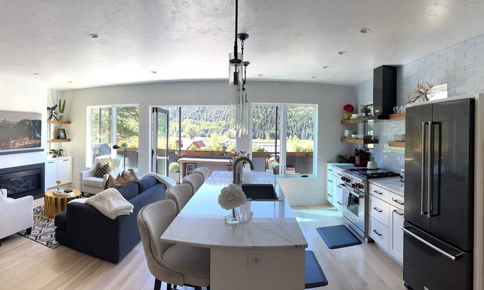 Telluride House | Basecamp at Valley Floor - Views and wildlife overlooking the Valley Floor!