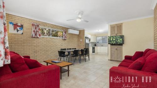 Woorim House | Basic Beachside Hideaway
