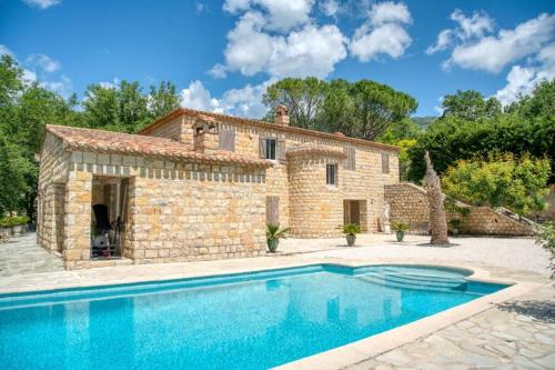 Peymeinade Villa | BASTIDE PROVENÇALE PROCHE CANNES