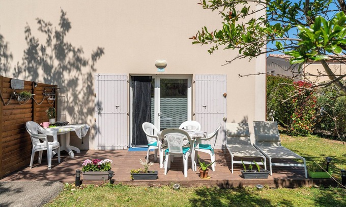 Aubignan Villa | Bastidon at the foot of Ventoux with shared swimming pools and Wi-Fi